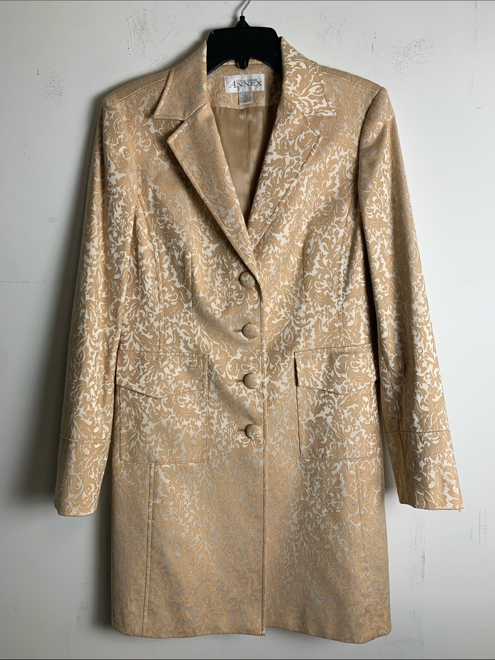 Vintage Casual Corner Tan and Cream Brocade Long Blazer